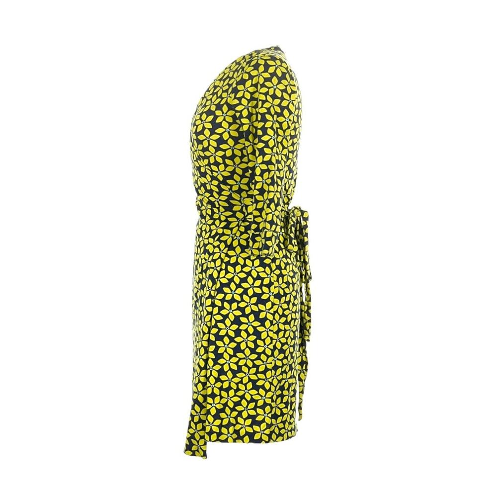 Diane Von Furstenberg Yellow Navy Geometric Floral Wrap Cocktail Dress Size 6 - Picture 4 of 7